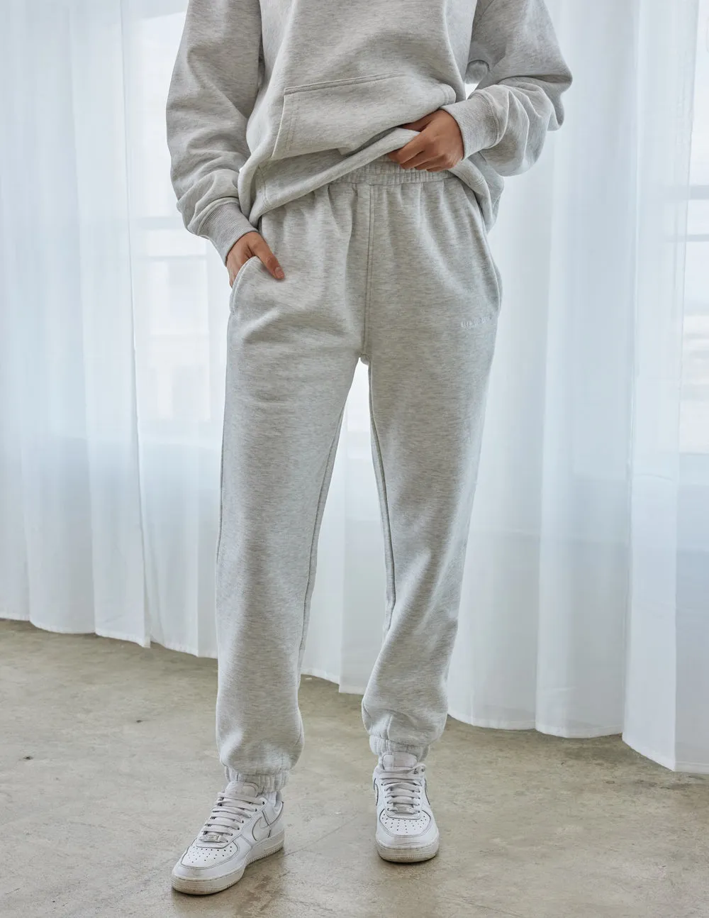 Basics Cloud Grey Unisex Sweatpant