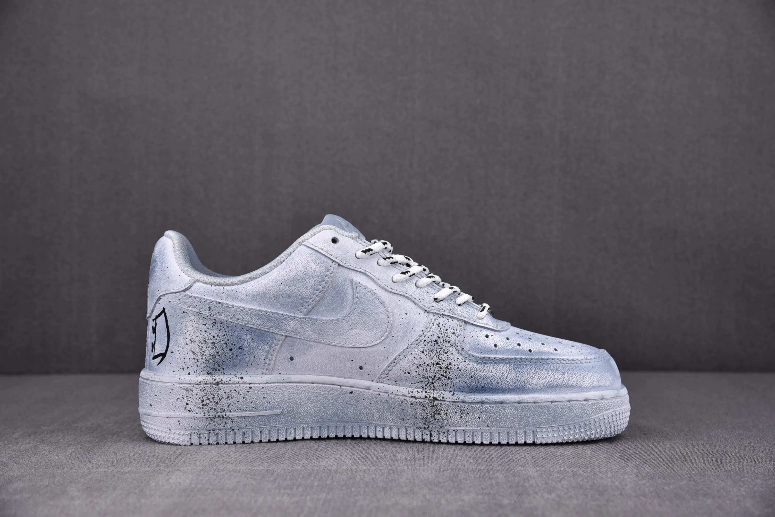 Nike Air Force 1‘07 Low White Dip Chrome Hearts