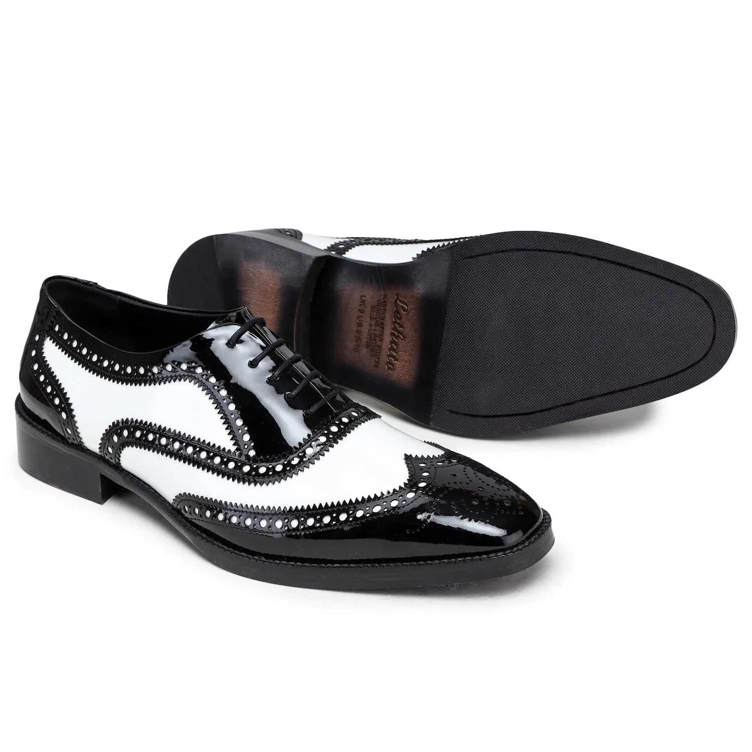 Spectator Wingtip Oxford - Black & White