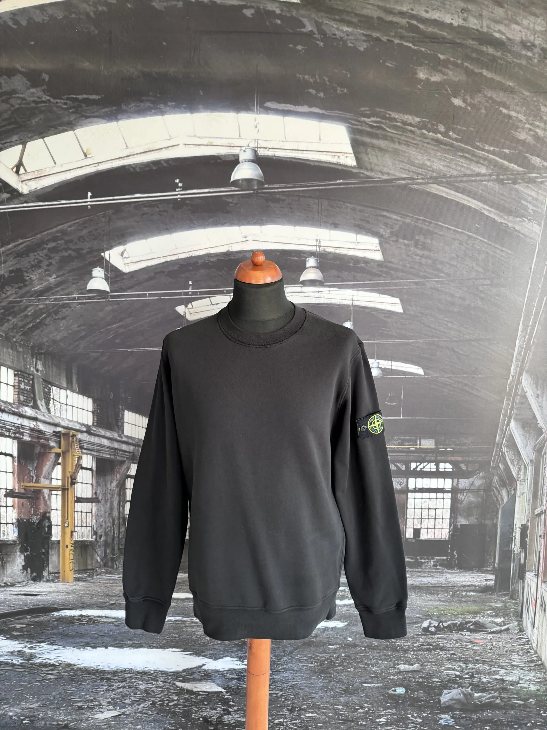 STONE ISLAND CREWNECK SWEATSHIRT