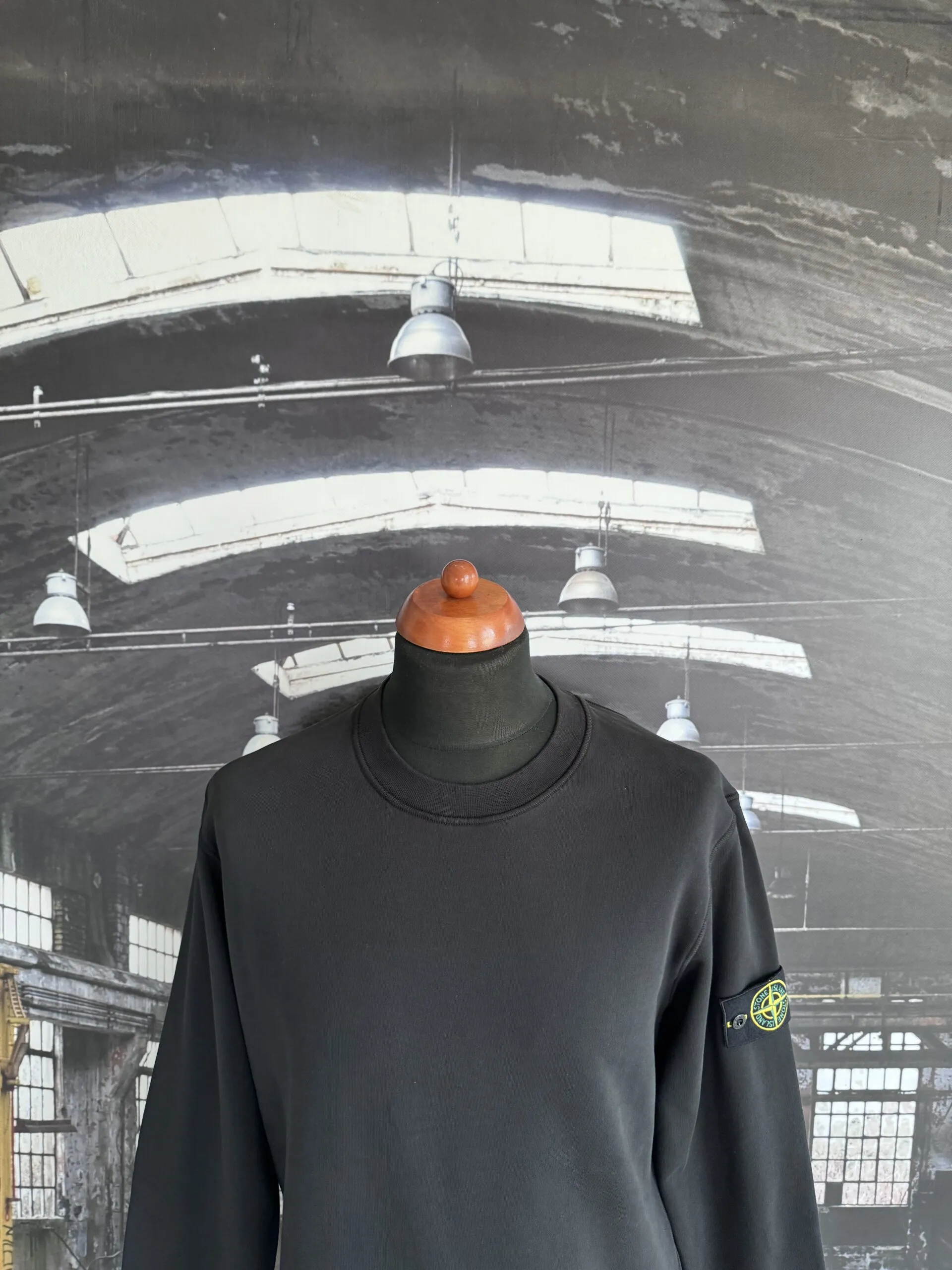 STONE ISLAND CREWNECK SWEATSHIRT