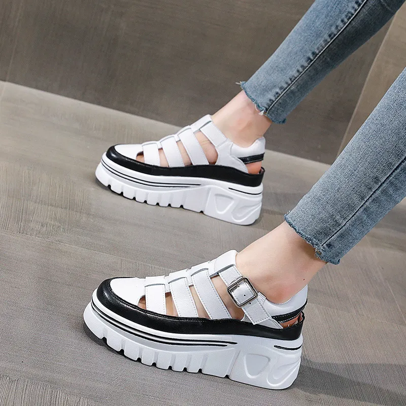 Women Platform Height-enhancing Sandals 