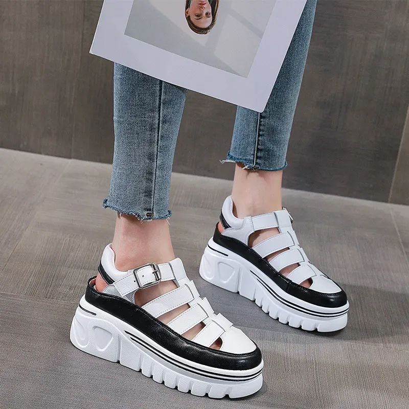 Women Platform Height-enhancing Sandals 